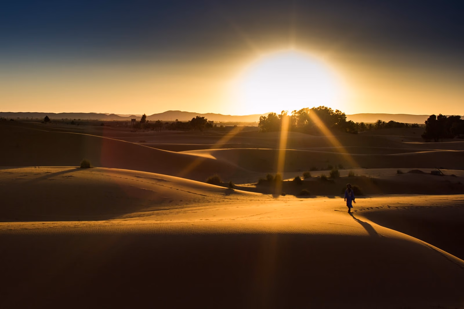 Dunes de l'Erg Chebbi à Merzouga au coucher du soleil